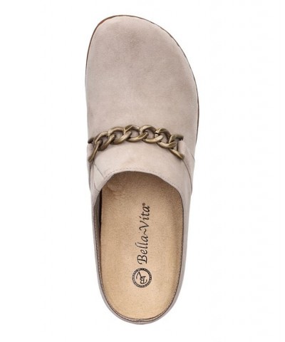 Women's Ventura Clogs Tan/Beige $46.25 Shoes