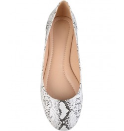 Women's Comfort Kavn Flats Silver $36.80 Shoes